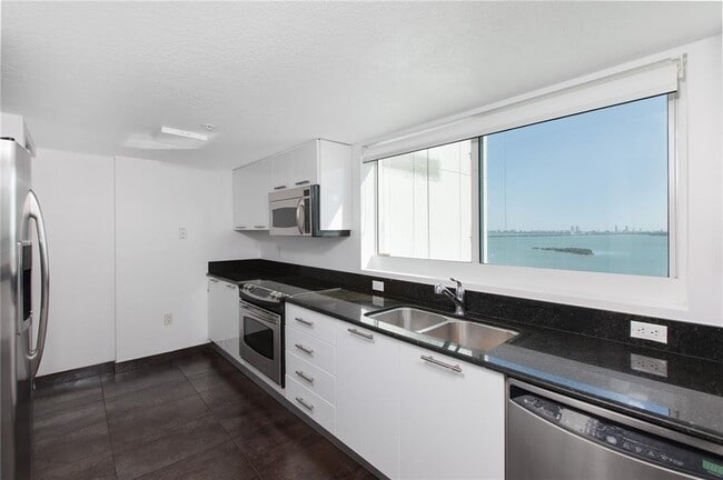 Photo - 1800 N Bayshore Dr Unit 1901