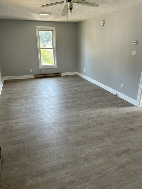 Photo - 1-Bed Upper Level Unit for Rent, Sault Ste. Marie | Parking Included Unité 1 (Upper)