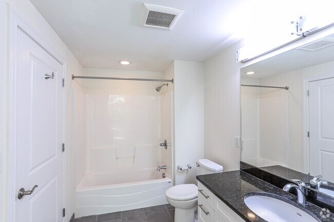 7 Cameron - 1 BR, 1 BA - 740SF - Bathroom