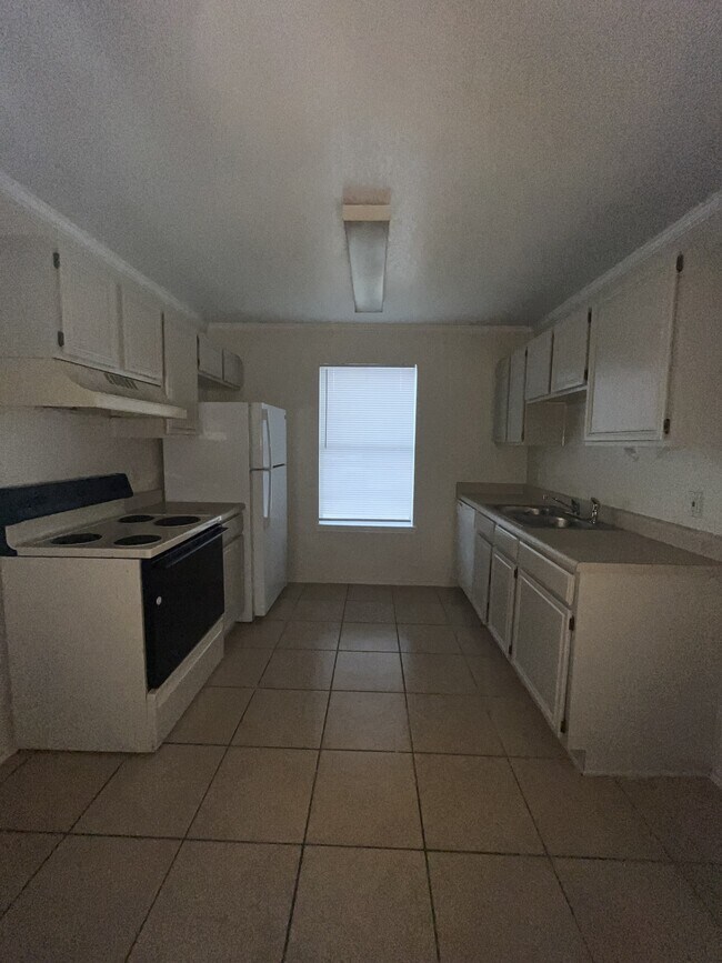1604 Benttree Dr Unit A
