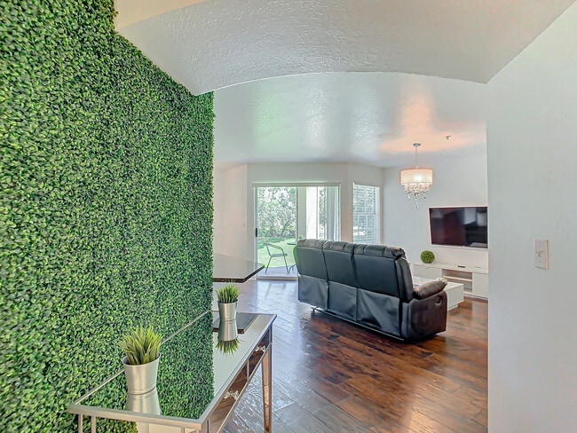 Photo - 7220 Westpointe Blvd Unit 1412