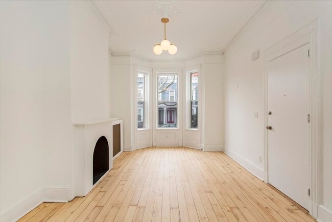 Building Photo - 339 Ogden Ave. Unit 1R