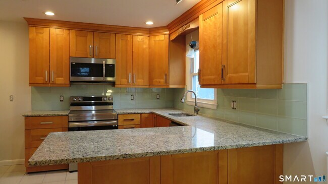 Photo - 24 Congress St