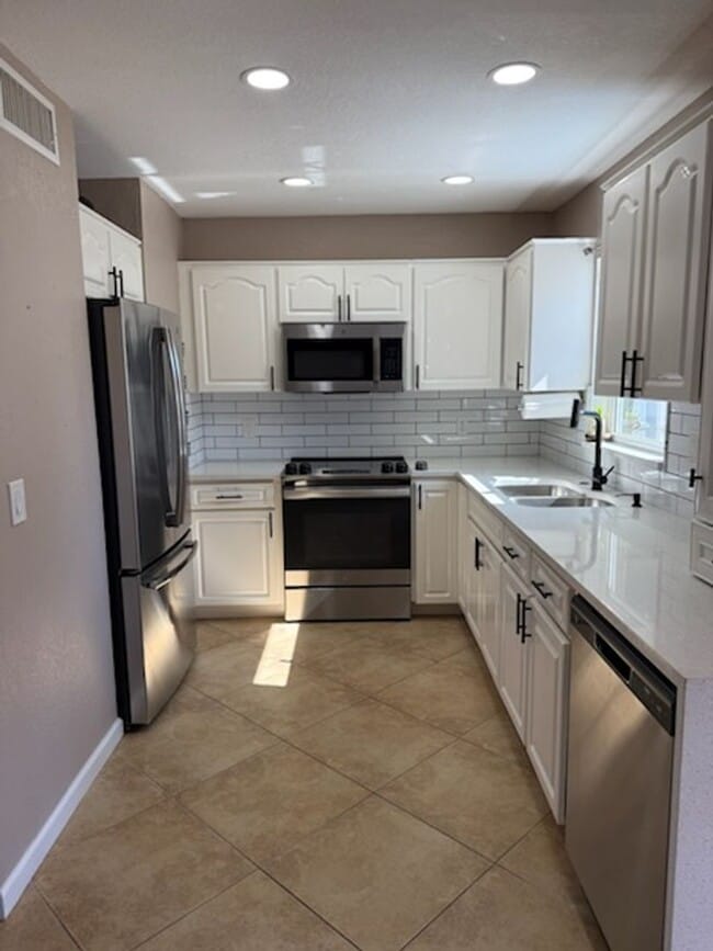 Photo - Beautiful 3BR 2BA Home w/ Fenced Yard in Tampa