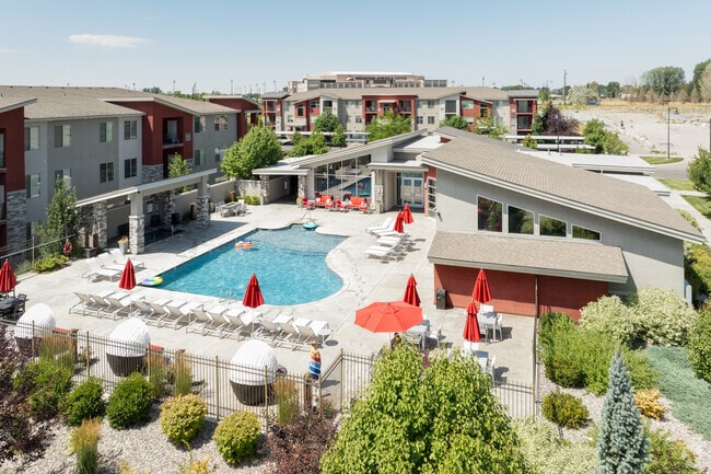 Building Photo - The Falls at Snake River Landing