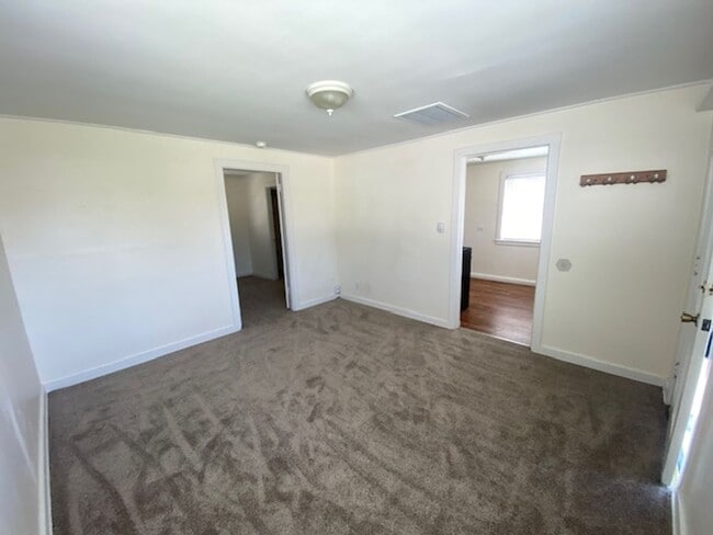 Photo - 821 Walnut St