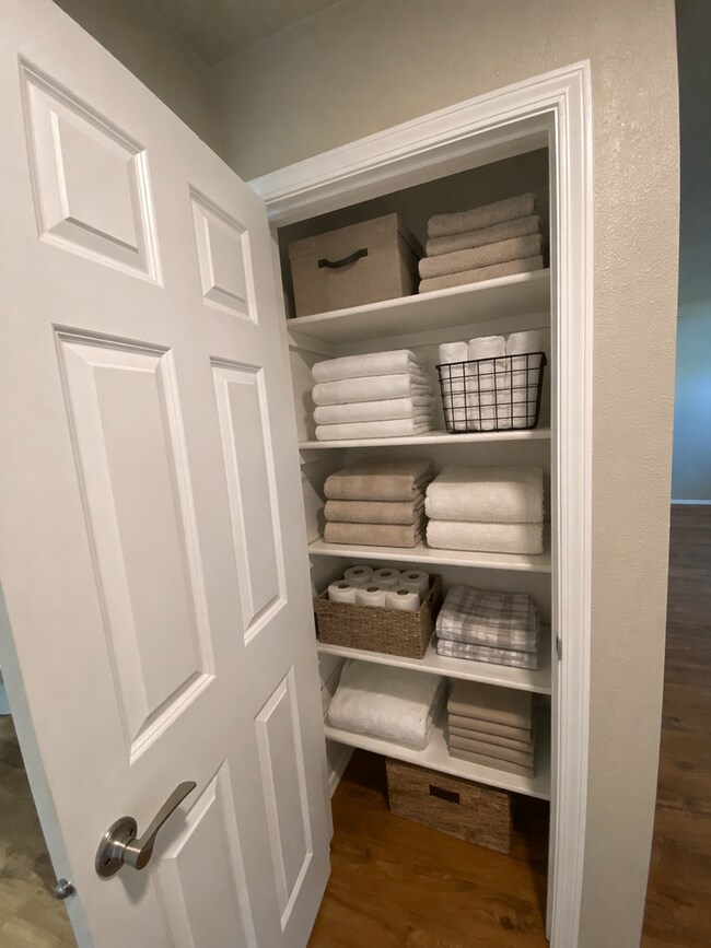 Photo - Hug3413(CWP) Unit A*