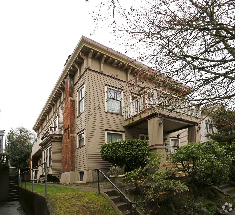 Photo - Thurman Apartments
