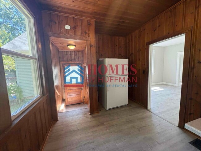 Photo - Three Bedroom | Detached Garage | Move In ...