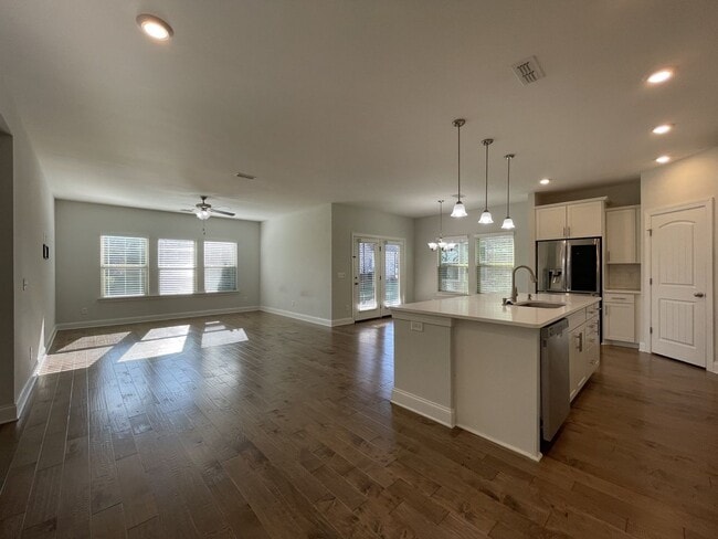 Photo - Beautiful Home in Foxland Harbor