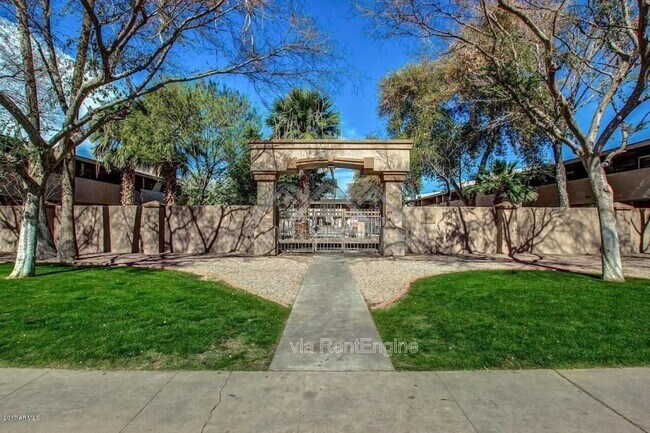 Photo - 810 E Colter St Unit 11