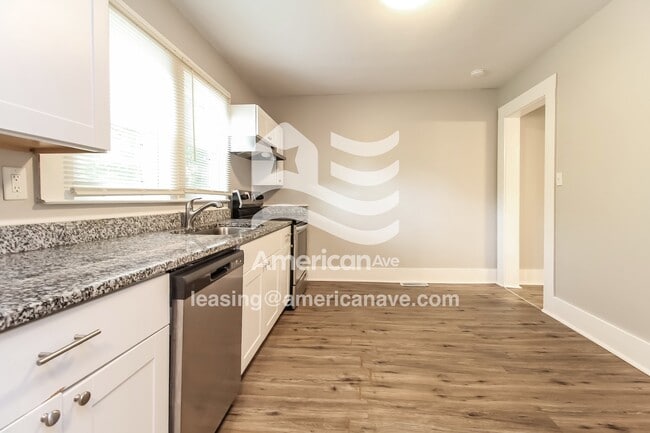 Photo - 105 Phillips St