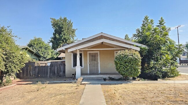 Building Photo - 919 W Noble Ave Rental
