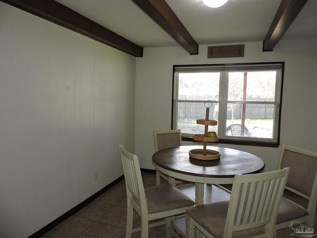 Photo - 435 Belle Chasse Dr