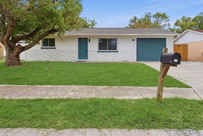 Building Photo - Renovated Home near downtown New Port Richey