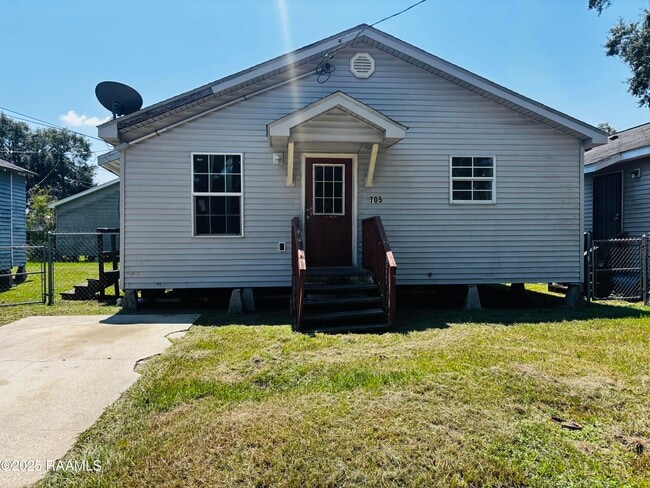 Building Photo - 705 Walker Rd Rental