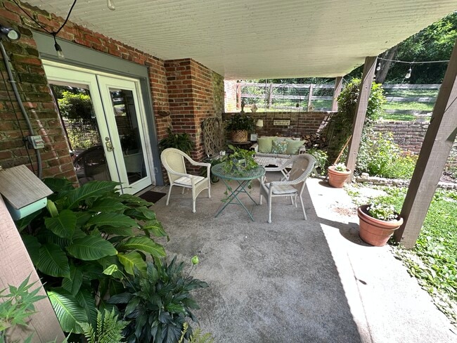 Photo - 829 Dorset Dr Unit Garden