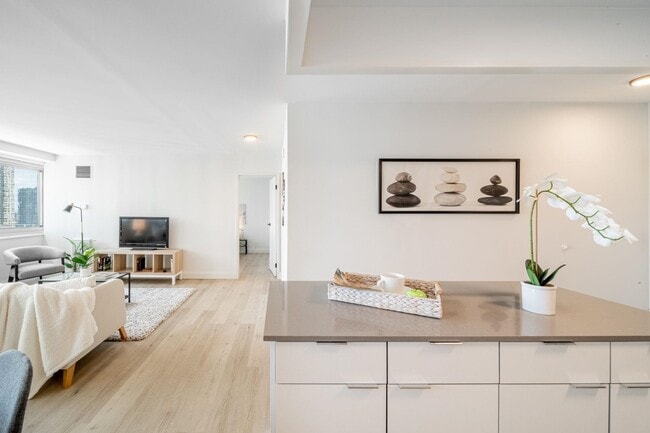 Photo - 100 MONTGOMERY St Unit 8K