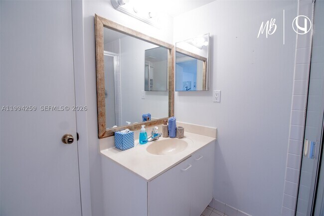 Photo - 17801 N Bay Rd Unit 410