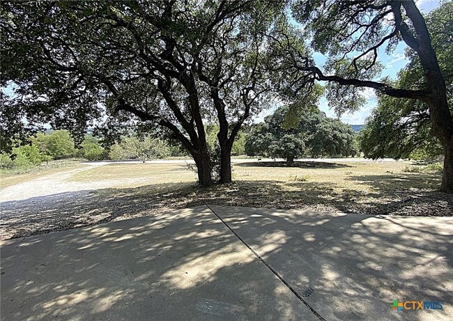 Photo - 1312 W Avenue D