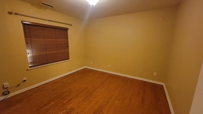 1st floor office/flex/bedroom - 5429 Werburgh St