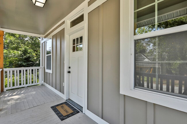 Photo - 91 E Washington St