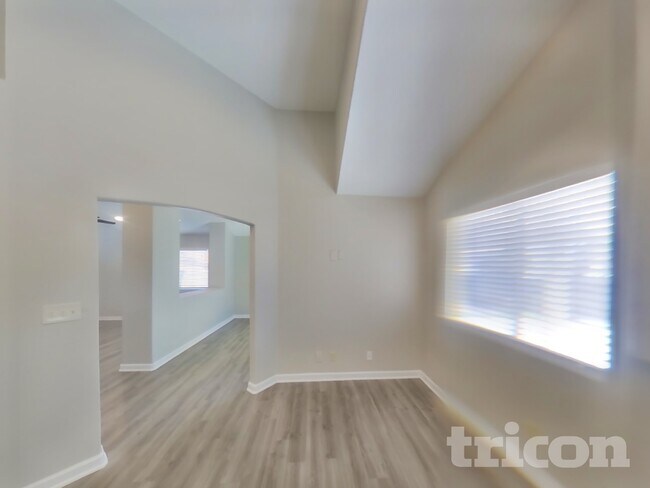 Photo - 274 Spring Hills Ln