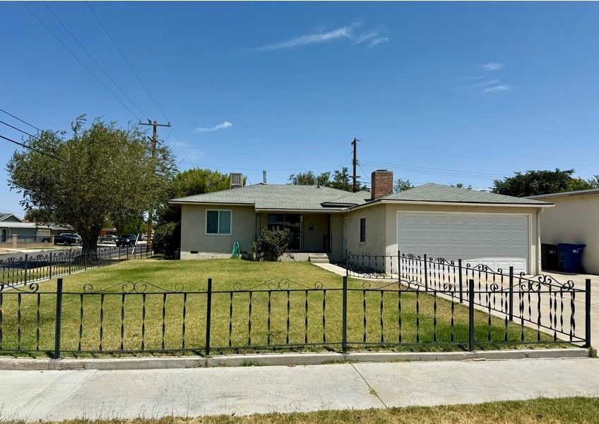 Photo - 1445 W Jackman St Apartment