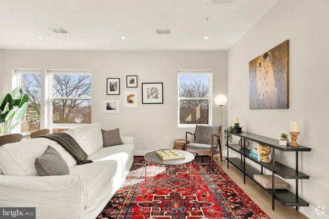 Building Photo - 653 Irving St NW Unit 8 Rental