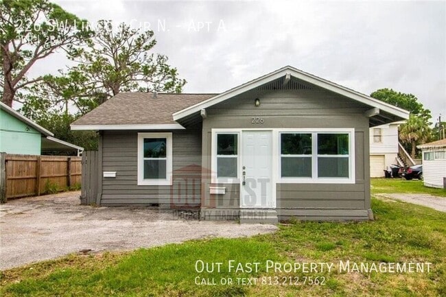 Building Photo - 226 SW Lincoln Cir N Unit Apt A