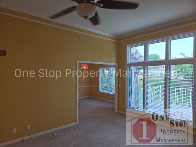 Photo - Beautiful 2 bedroom, 3 bathroom Villa in Overland Park!