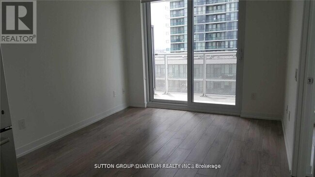 Photo - 4065 Confederation Pkwy Unit 1011