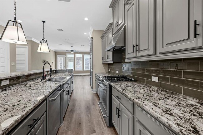 Photo - 614 Imperial Blvd