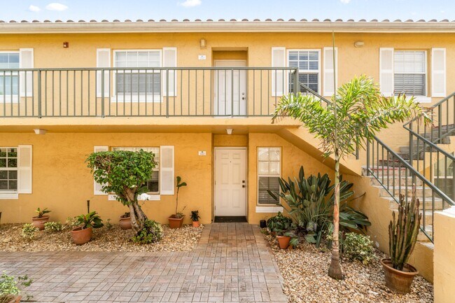 1140 Lake Shore Dr Unit 203
