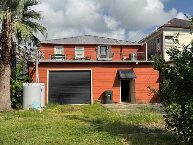 Photo - 1823 Market St