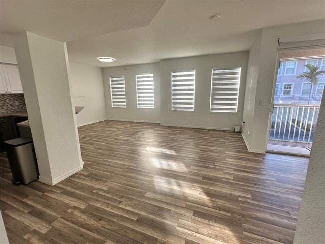 Building Photo - 6492 W Sample Rd Rental