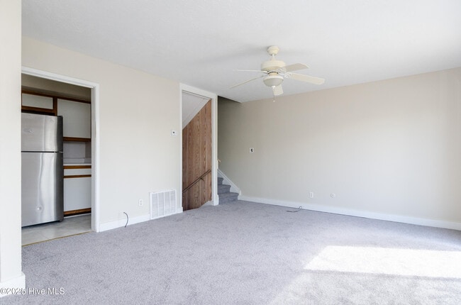 Photo - 107 Driftwood Ct Townhome