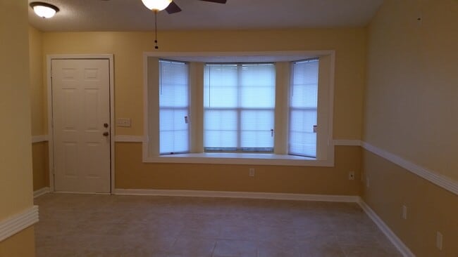 Photo - 1088 Desert Shield St