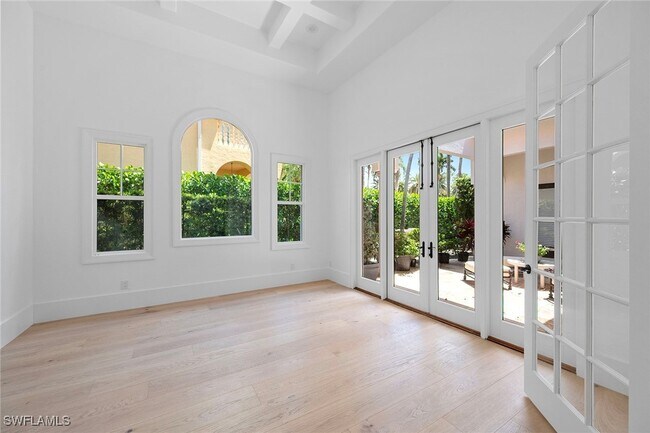 Photo - 2749 Medallist Ln