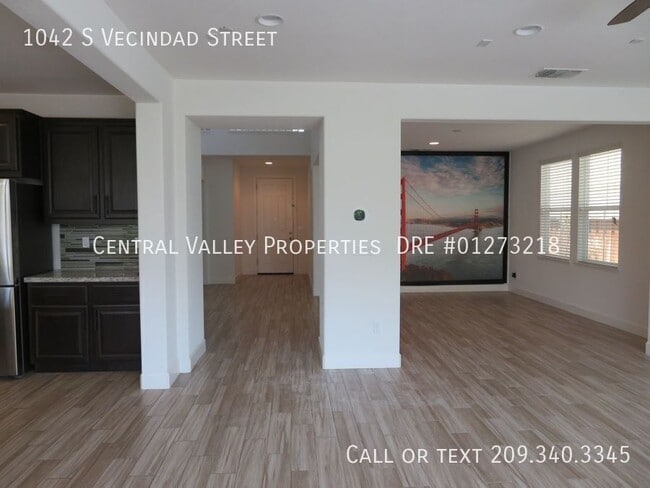 Photo - 1042 S Vecindad St