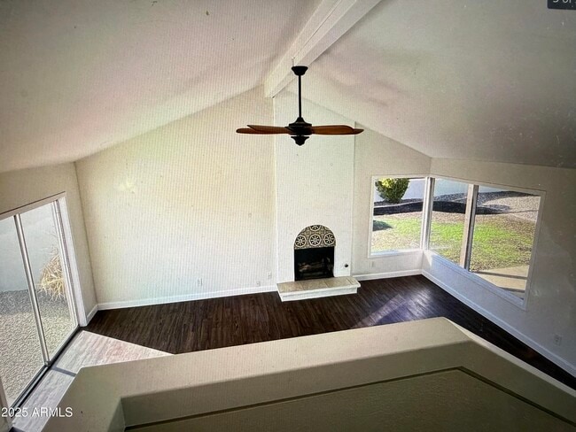 Photo - 912 E Acacia Cir