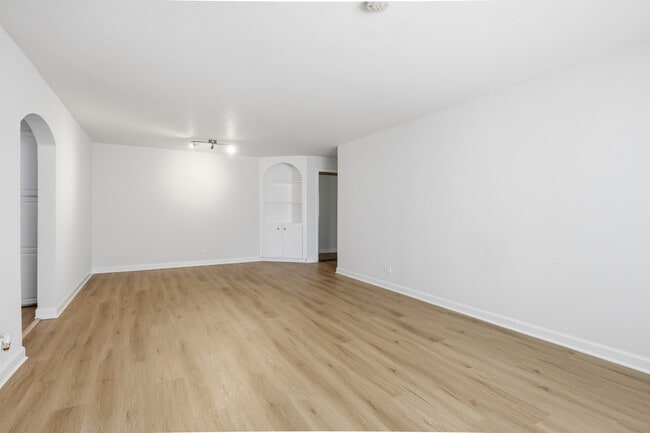 Photo - 750 W Dempster St Unit CG4