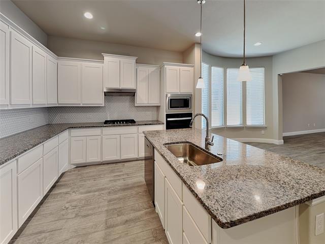 Photo - 2004 Windsor Dr