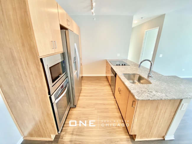 Photo - 190 E Illinois St Unit 3005