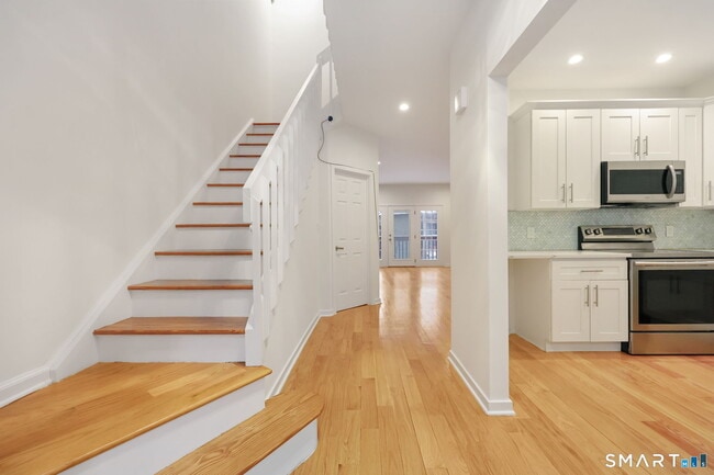 Photo - 132 Hope St Unidad C