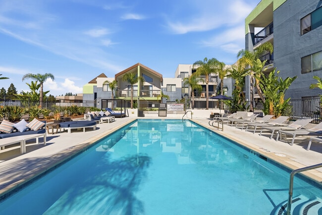 Building Photo - 15Fifty5