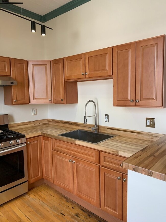 Photo - White Sulphur, LLC 171 Unit Apt. A