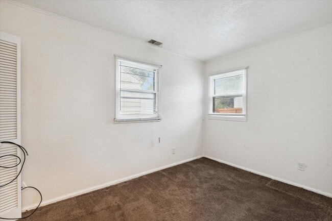 Photo - 5107 Bennett Rd