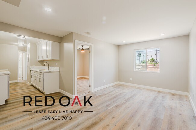 Photo - 921 W 82nd St Unit 27