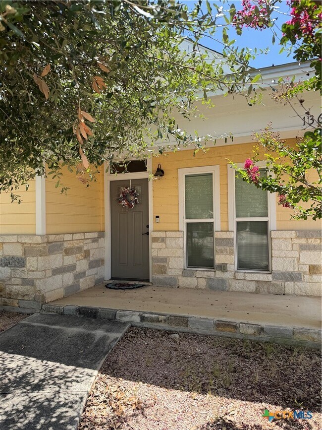 Photo - 1366 Hanz Dr